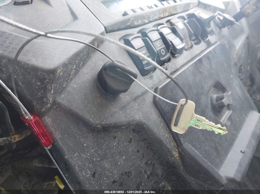 2019 Polaris Rzr Xp Turbo S VIN: 3NSVEL927KG818061 Lot: 43810892