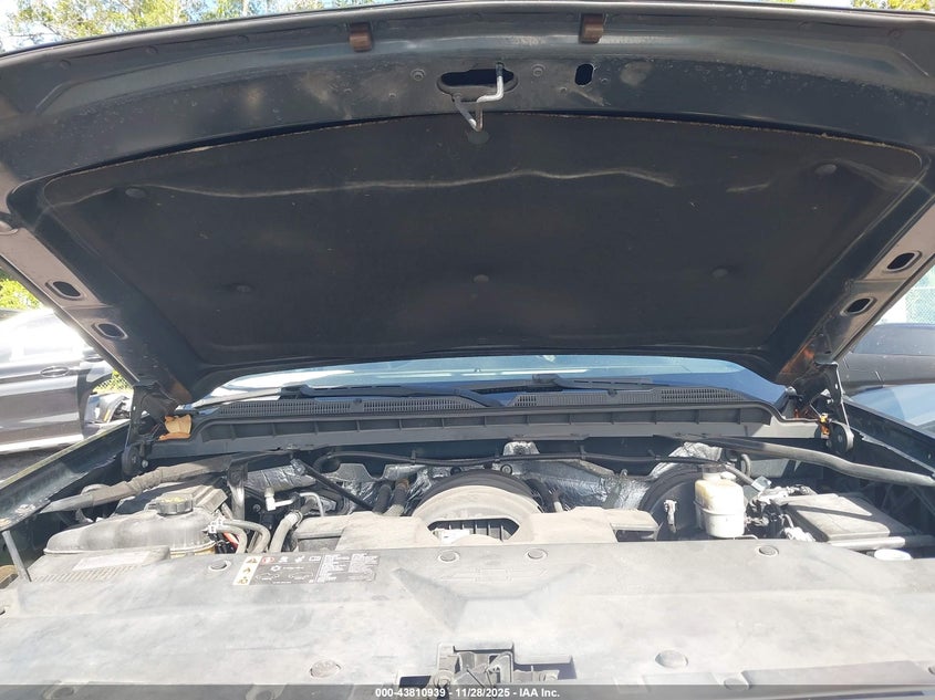 2018 Chevrolet Silverado 1500 1Lt VIN: 1GCRCREC0JZ188828 Lot: 43810939