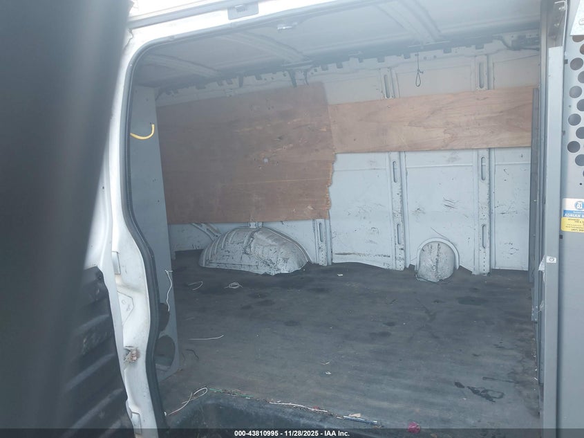 2007 GMC Savana Work Van VIN: 1GTFG15X471132359 Lot: 43810995