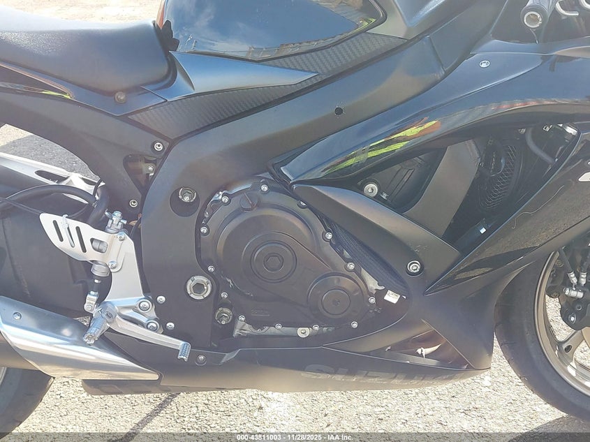 2009 Suzuki Gsx-R750 VIN: JS1GR7LAX92102628 Lot: 43811003