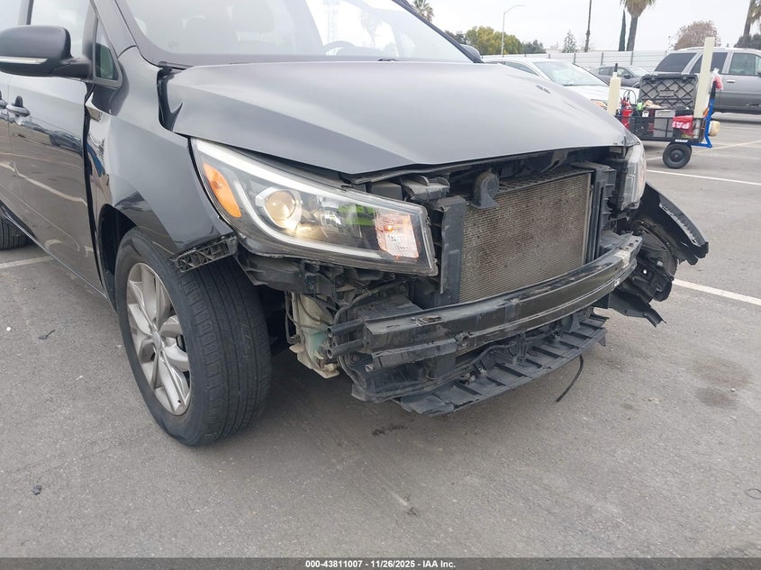 2019 Kia Sedona Ex VIN: KNDMB5C15K6494353 Lot: 43811007