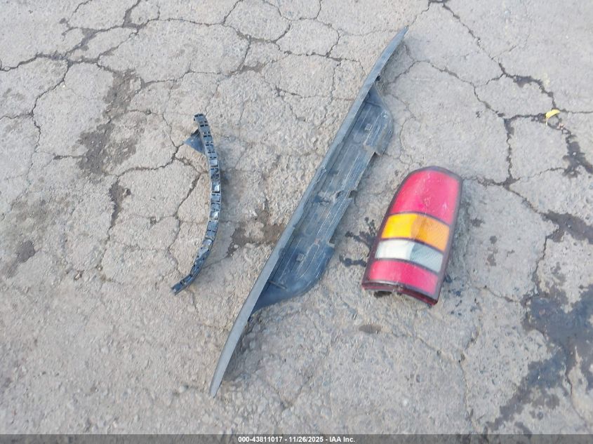 2004 GMC Sierra 1500 Sle VIN: 1GTEK19T34E122993 Lot: 43811017