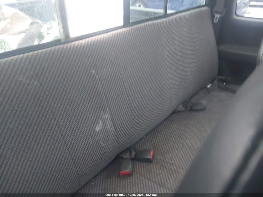 2000 Dodge Ram 1500 St VIN: 3B7HC12Y9YG112936 Lot: 43811050