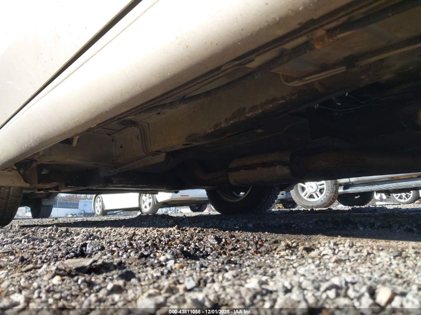 1998 Oldsmobile Silhouette Gs VIN: 1GHDU03E9WD306817 Lot: 43811058