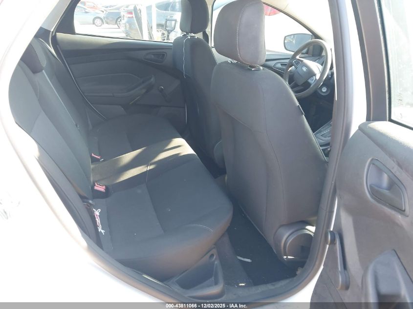 2015 Ford Focus S VIN: 1FADP3E2XFL255003 Lot: 43811066