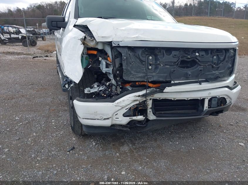 2022 Ford F-150 Lightning Xlt VIN: 1FT6W1EVXNWG02332 Lot: 43811083