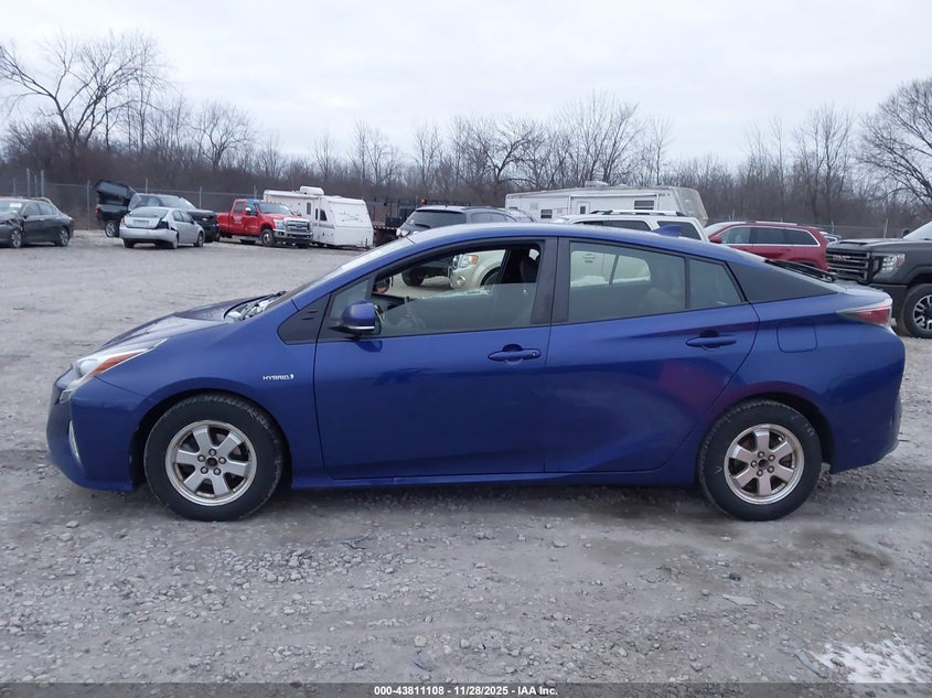 2017 Toyota Prius Three Touring VIN: JTDKARFU0H3047530 Lot: 43811108