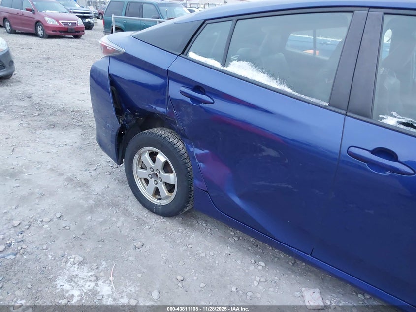 2017 Toyota Prius Three Touring VIN: JTDKARFU0H3047530 Lot: 43811108