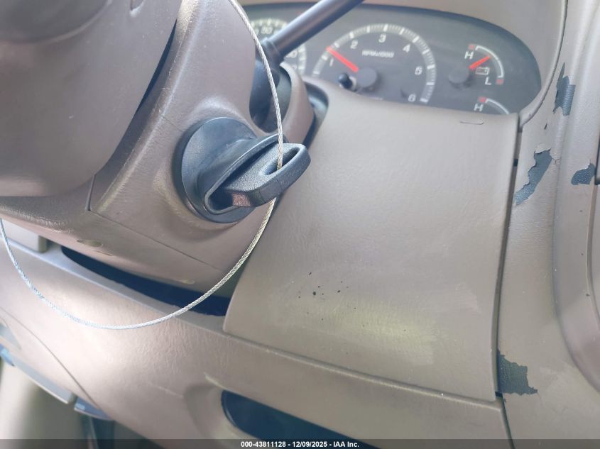 2003 Ford F-150 Lariat/Xlt VIN: 1FTRW07683KA38018 Lot: 43811128