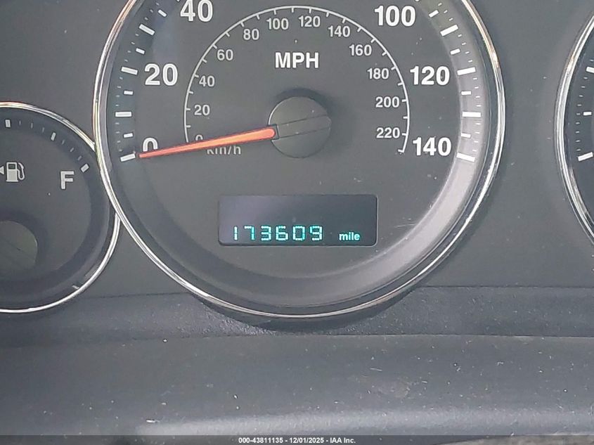 2007 Jeep Commander Limited VIN: 1J8HH58P97C673171 Lot: 43811135