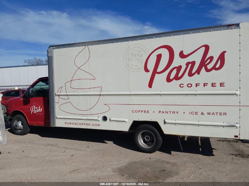 2010 GMC Savana Cutaway Work Van VIN: 1GD6G4BG1A1901036 Lot: 43811207