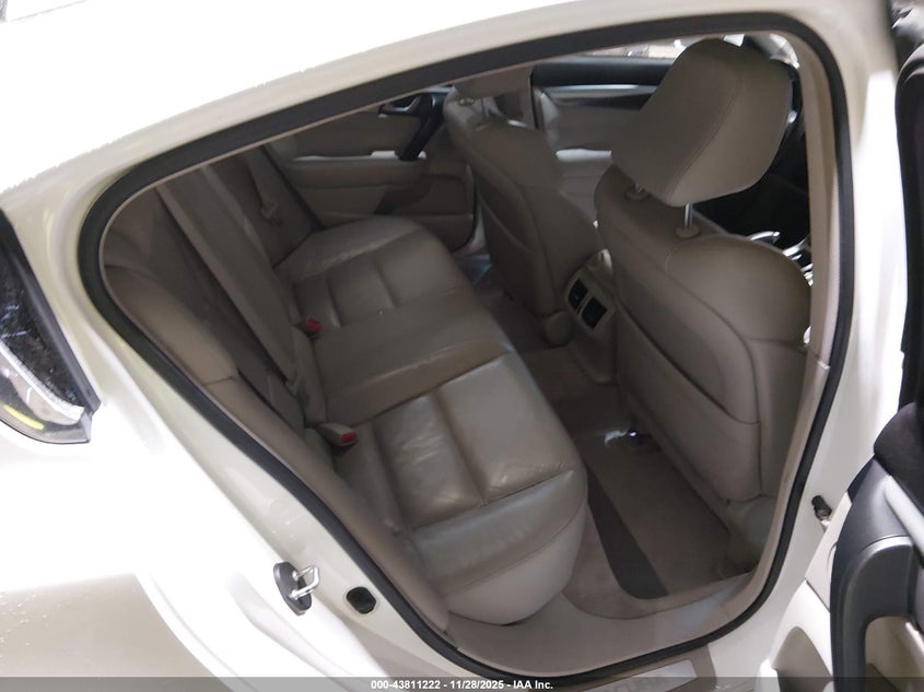 2009 Acura Tl 3.5 VIN: 19UUA86509A015980 Lot: 43811222