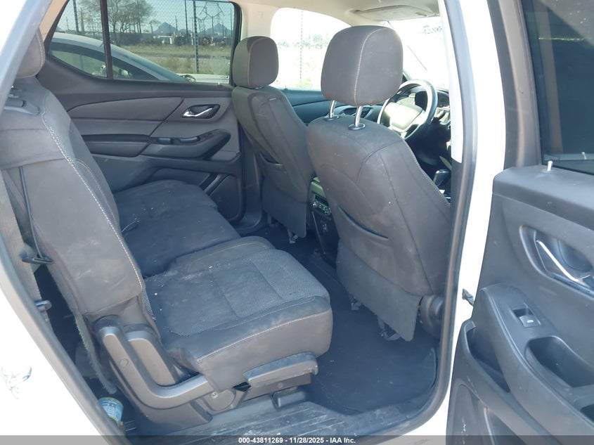 2018 Chevrolet Traverse Ls VIN: 1GNERFKW3JJ207341 Lot: 43811269