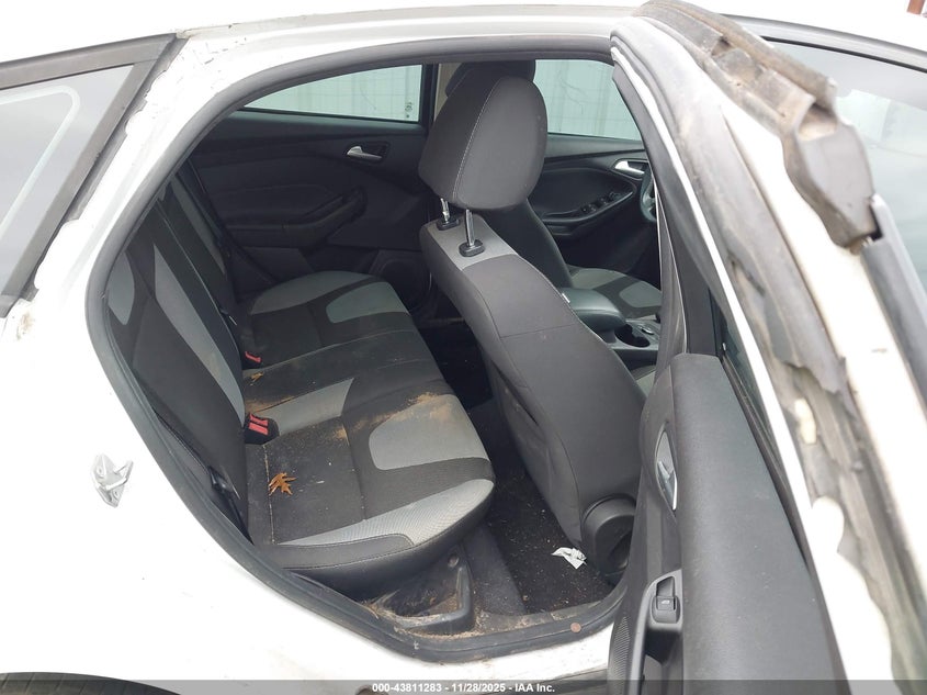 2014 Ford Focus Se VIN: 1FADP3K2XEL419885 Lot: 43811283