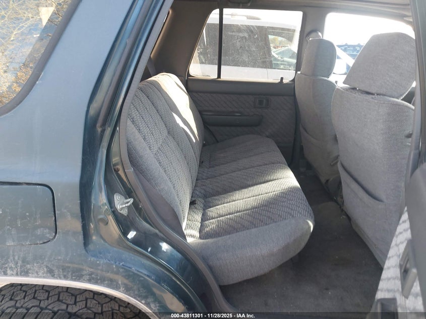 1995 Toyota 4Runner Vn29 Sr5 VIN: JT3VN29V9S0055569 Lot: 43811301
