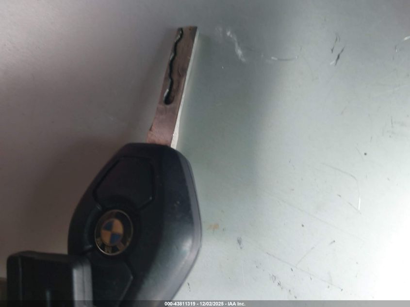 2002 BMW 325Xit VIN: WBAEP33422PF01368 Lot: 43811319