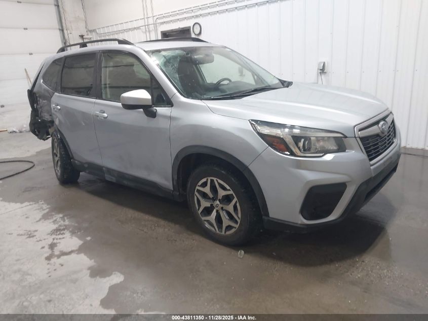 SUBARU FORESTER PREMIUM