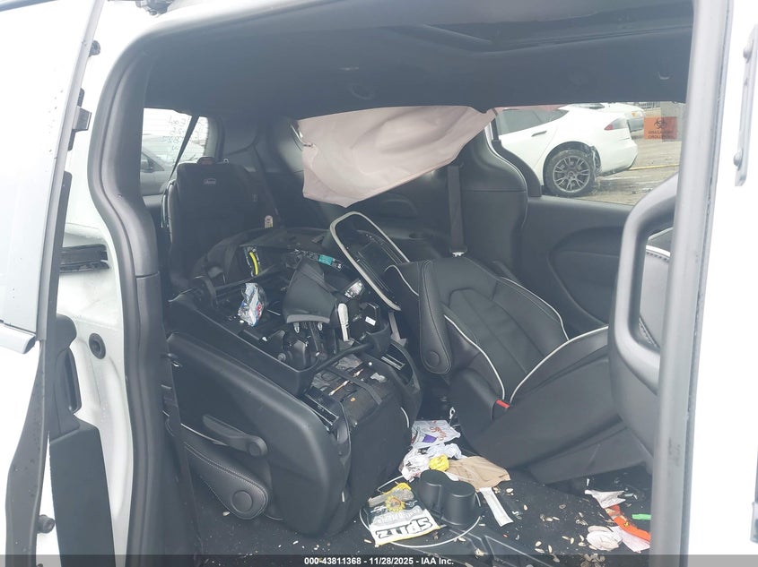 2025 Chrysler Pacifica Hybrid Premiuim S Appearance Package VIN: 2C4RC1S71SR528363 Lot: 43811368