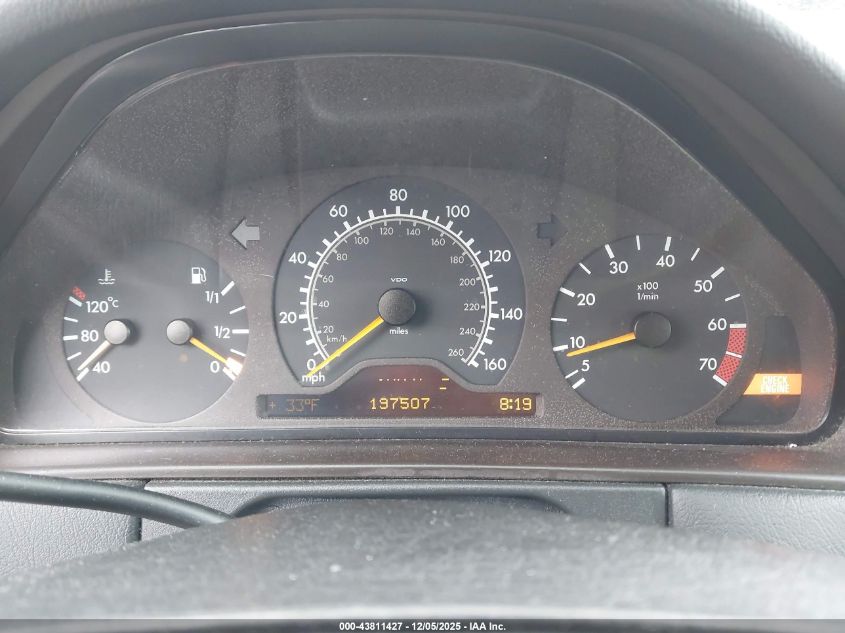 1999 Mercedes-Benz E 320 Awd VIN: WDBJF82H1XX018740 Lot: 43811427