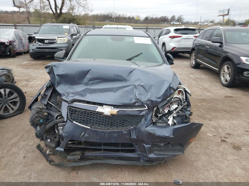 2013 Chevrolet Cruze Ls Auto VIN: 1G1PA5SH3D7136530 Lot: 43811470