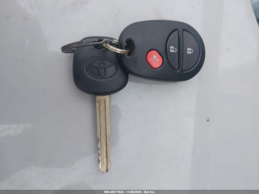 2017 Toyota Tundra Trd Pro 5.7L V8 VIN: 5TFDW5F1XHX654584 Lot: 43811524