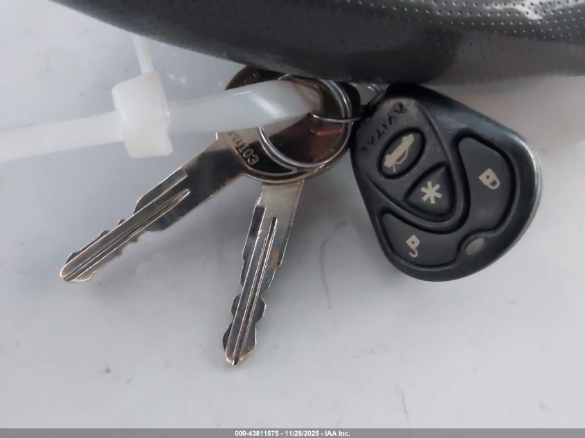 1999 Honda Civic Dx VIN: 2HGEJ662XXH501578 Lot: 43811575