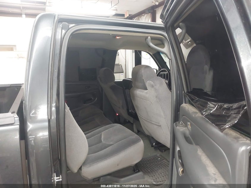 2005 GMC Sierra 1500 Sle VIN: 2GTEC13T851365286 Lot: 43811616