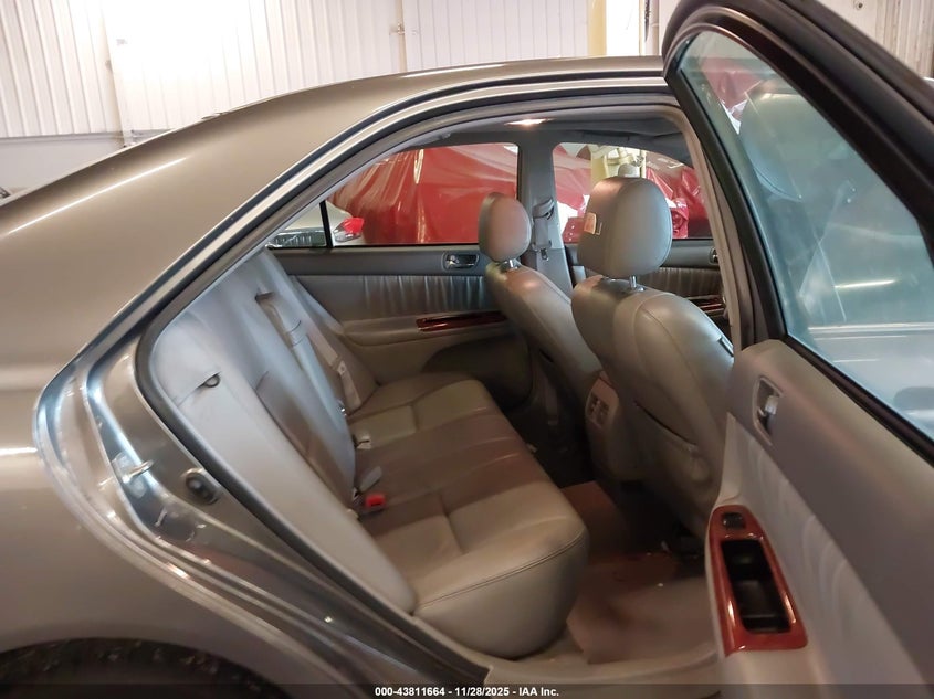 2005 Toyota Camry Xle V6 VIN: 4T1BF30K95U606743 Lot: 43811664