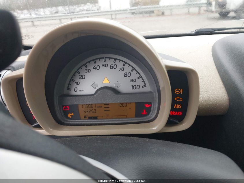 2009 Smart Fortwo Brabus/Passion/Pure VIN: WMEEJ31X79K218679 Lot: 43811715