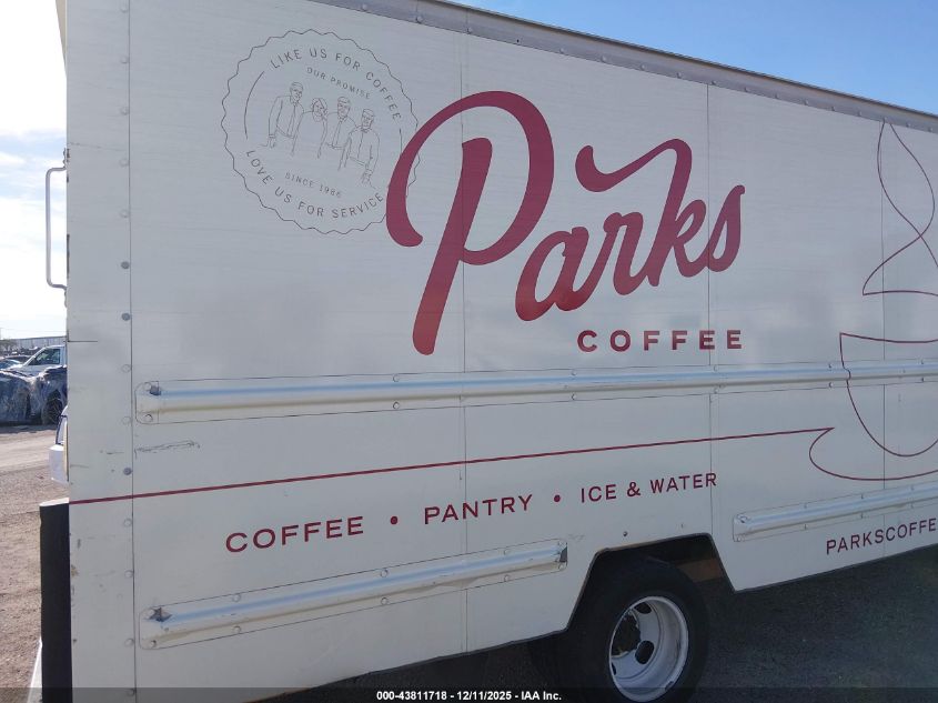 2010 GMC Savana Cutaway Work Van VIN: 1GD6G4BG9A1900555 Lot: 43811718