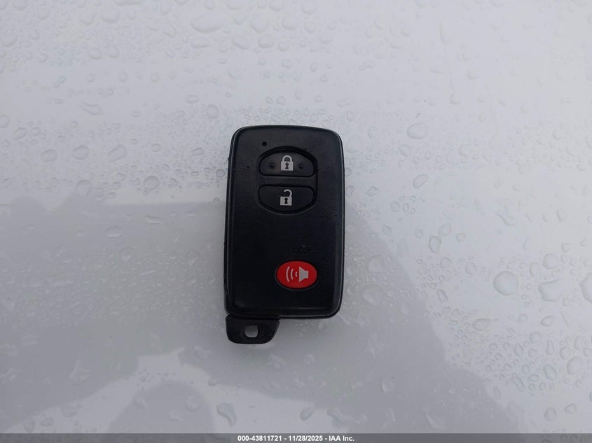 2011 Toyota Prius Five VIN: JTDKN3DU5B0319941 Lot: 43811721