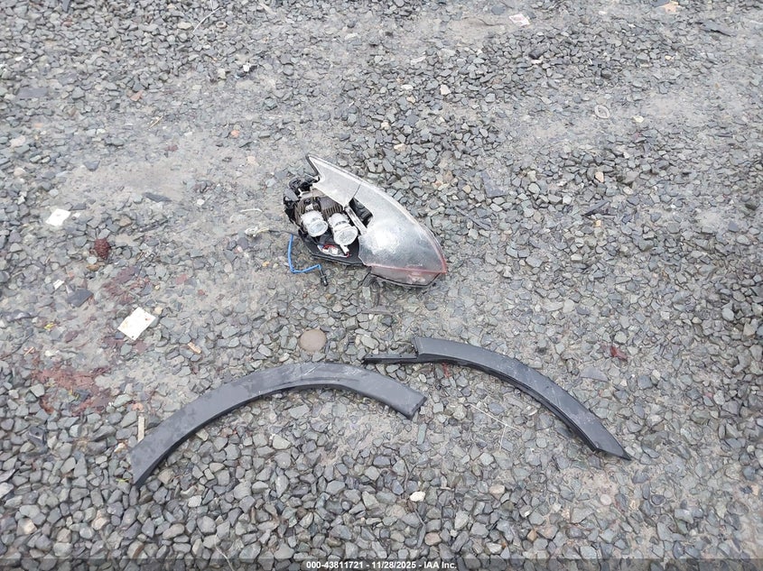 2011 Toyota Prius Five VIN: JTDKN3DU5B0319941 Lot: 43811721