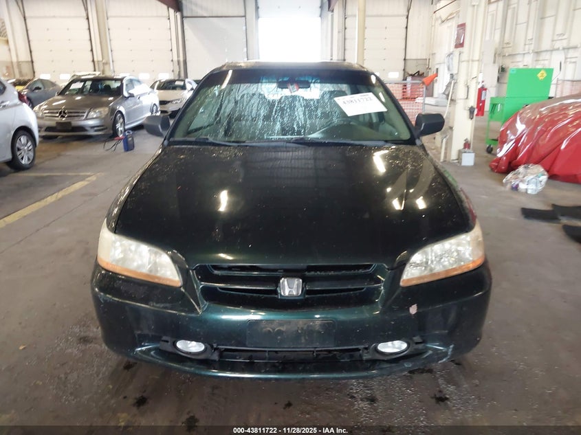 2000 Honda Accord 2.3 Se VIN: JHMCG5677YC033841 Lot: 43811722