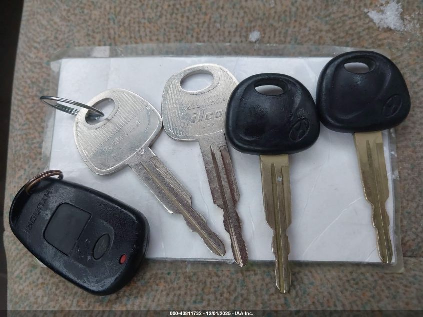 2002 Hyundai Elantra Gls VIN: KMHDN45D72U410937 Lot: 43811732