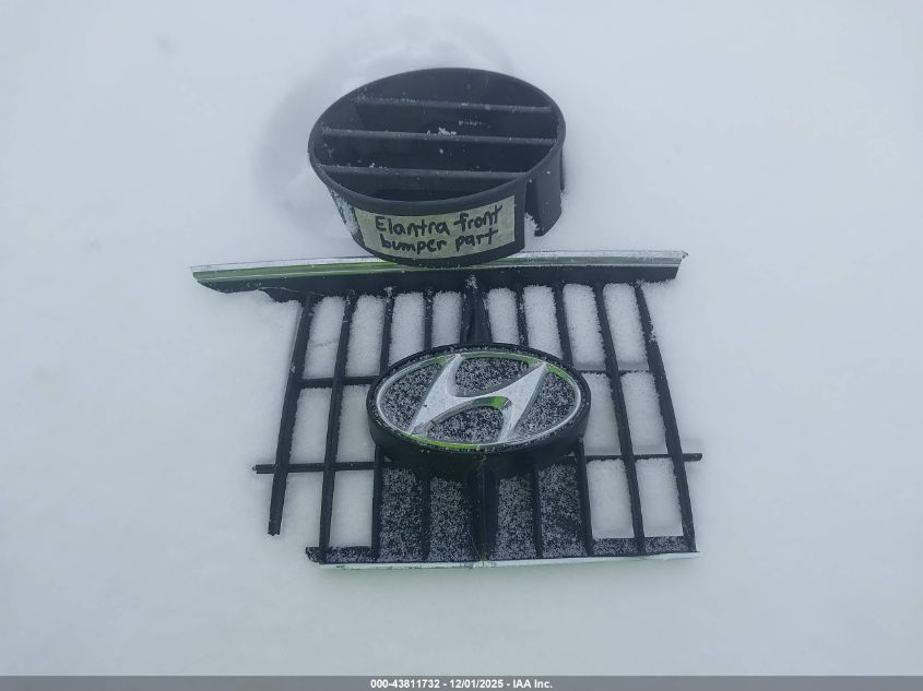 2002 Hyundai Elantra Gls VIN: KMHDN45D72U410937 Lot: 43811732