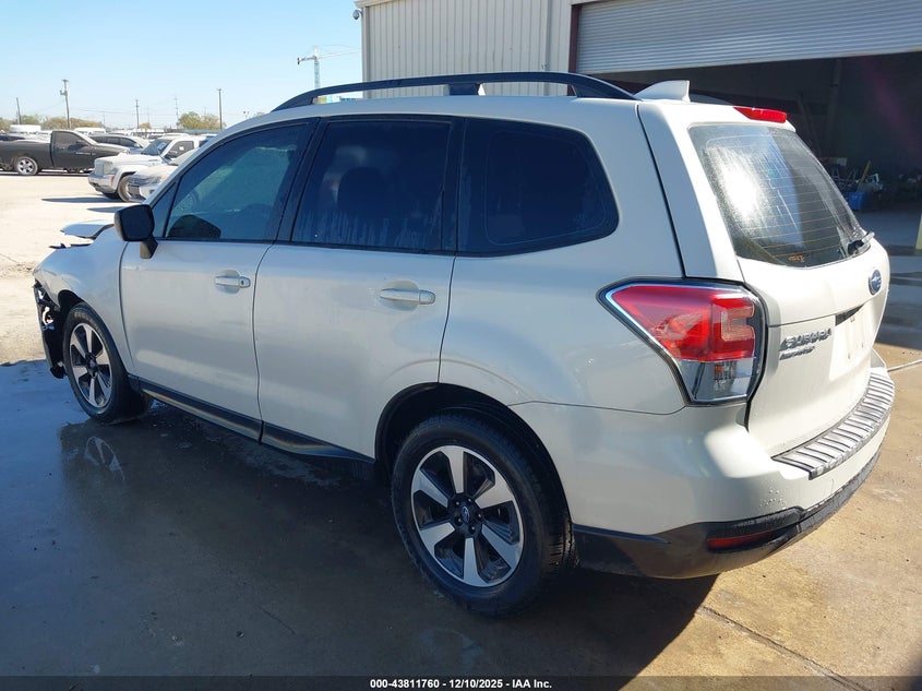 JF2SJABC8HH540682 2017 SUBARU FORESTER photo no. 3