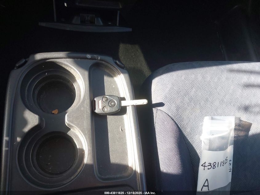 2005 Honda Cr-V Lx VIN: JHLRD68525C013906 Lot: 43811825