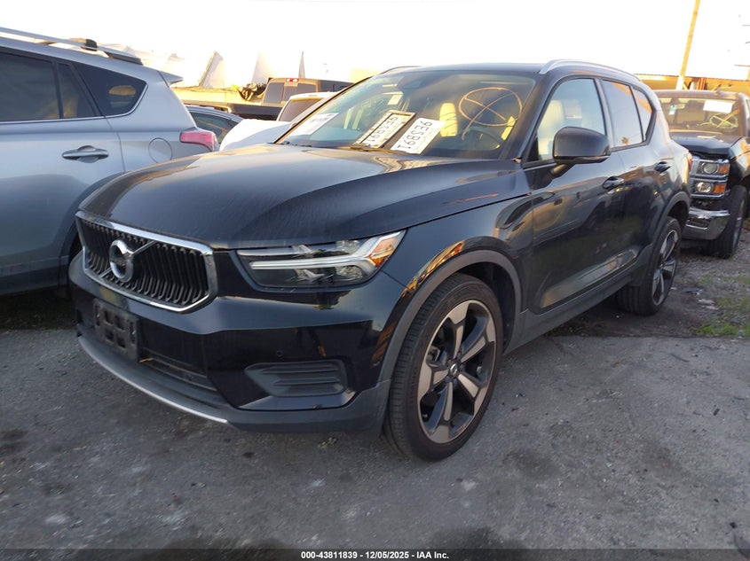 YV4162UK4K2148599 2019 VOLVO XC40 photo no. 2