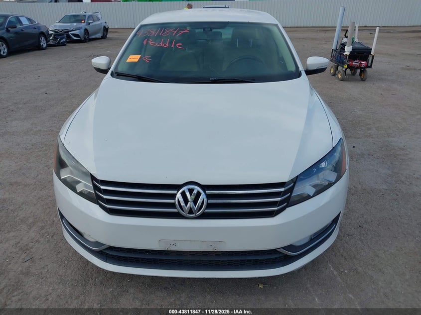 2015 Volkswagen Passat 1.8T Limited Edition VIN: 1VWAS7A39FC096490 Lot: 43811847