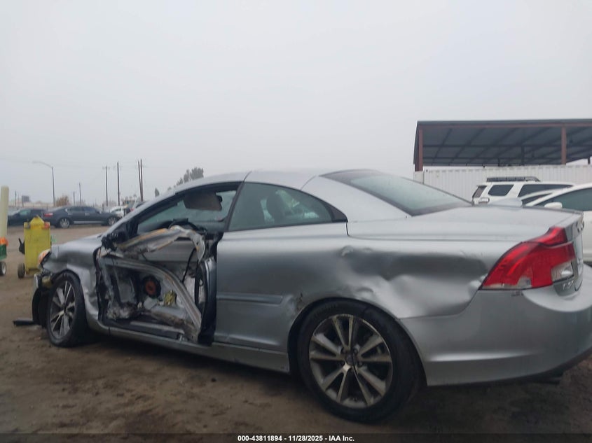 2012 Volvo C70 T5/T5 Platinum/T5 Premier Plus VIN: YV1672MCXCJ130785 Lot: 43811894