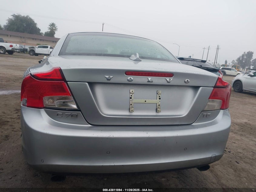 2012 Volvo C70 T5/T5 Platinum/T5 Premier Plus VIN: YV1672MCXCJ130785 Lot: 43811894