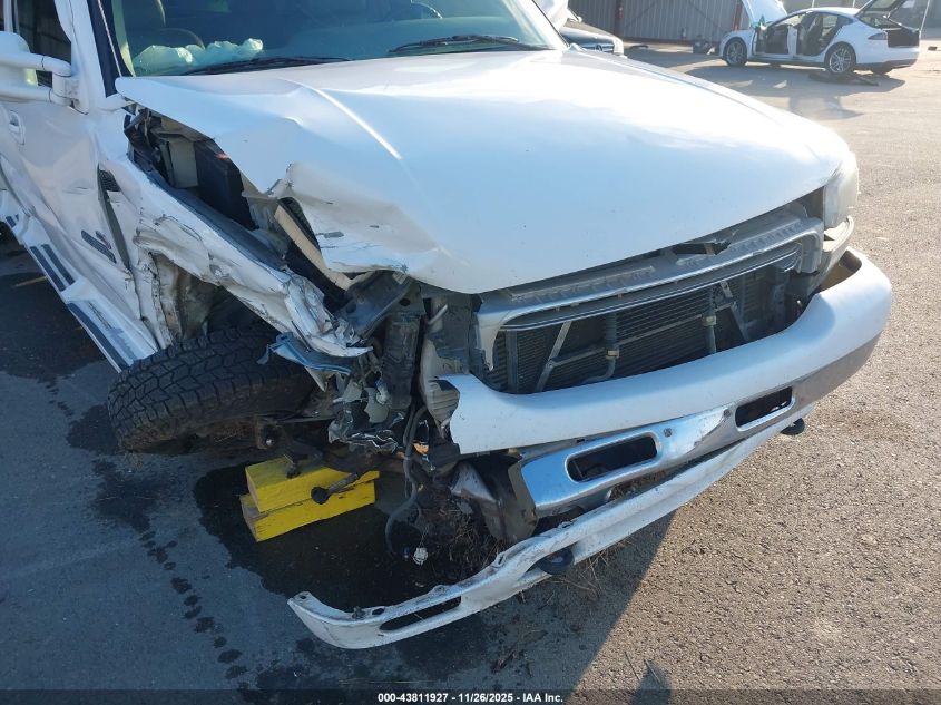 2002 GMC New Sierra C3500 VIN: 01GTJC33152F10160 Lot: 43811927