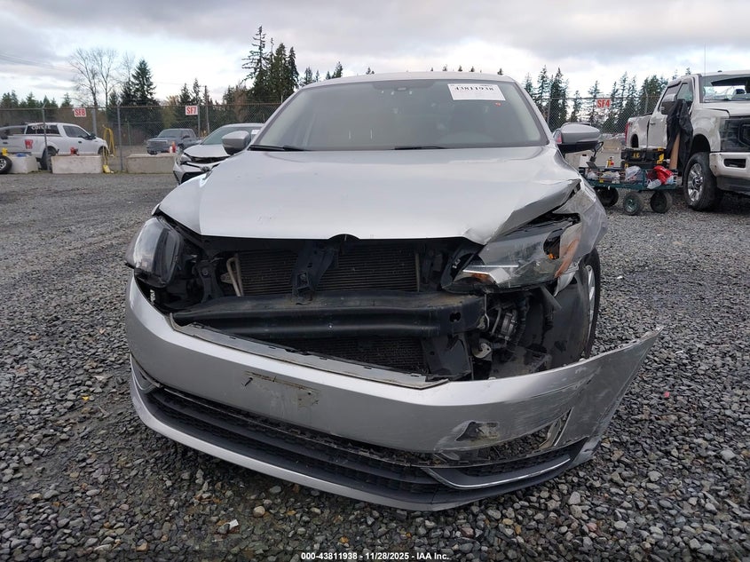 2014 Volkswagen Passat 1.8T Wolfsburg Edition VIN: 1VWAT7A38EC084049 Lot: 43811938