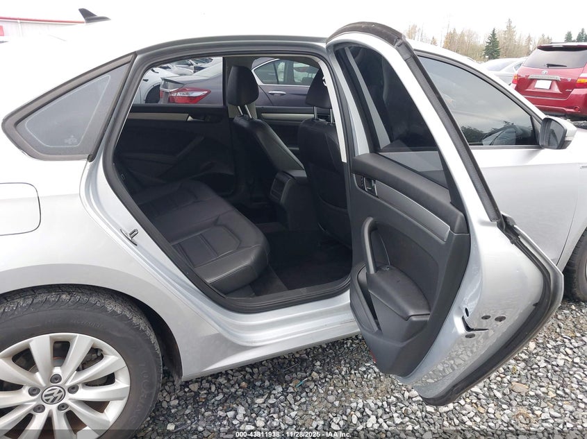 2014 Volkswagen Passat 1.8T Wolfsburg Edition VIN: 1VWAT7A38EC084049 Lot: 43811938