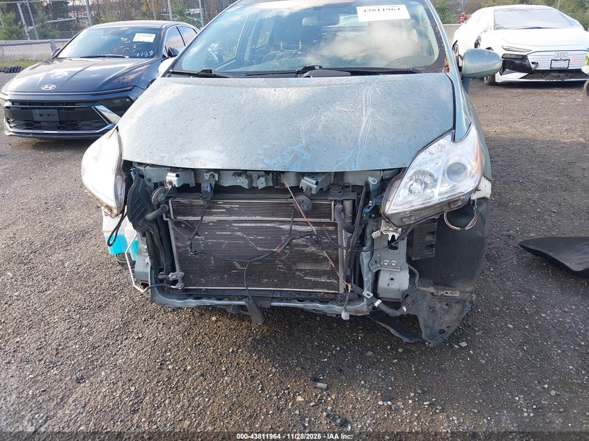 2015 Toyota Prius Two VIN: JTDKN3DU7F2004259 Lot: 43811964