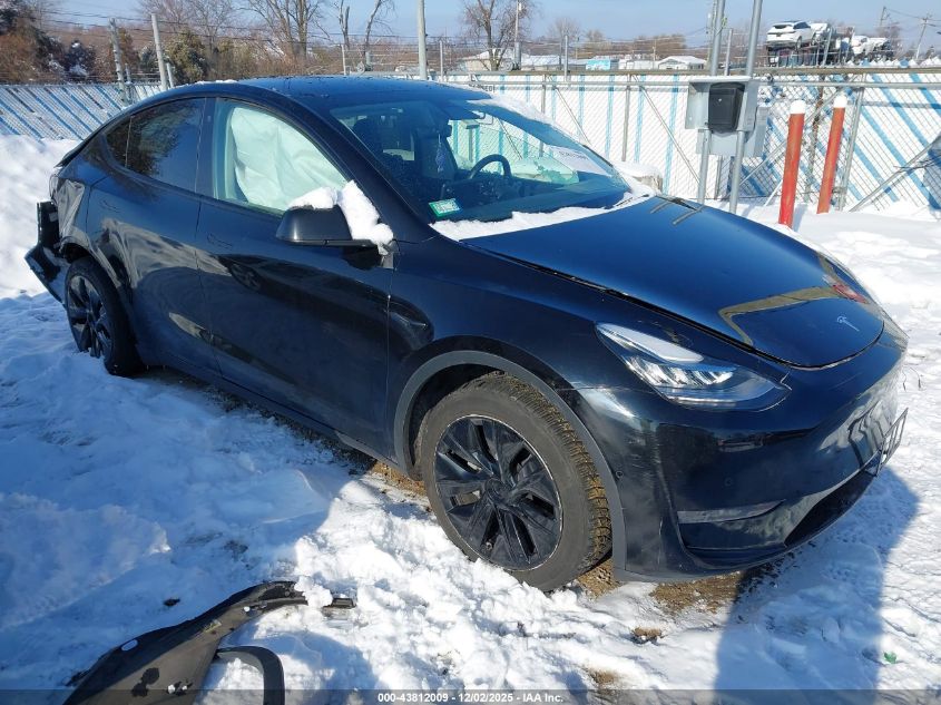 TESLA MODEL Y LONG RANGE DUAL MOTOR ALL-WHEEL DRIVE