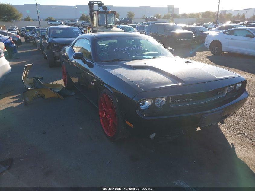 DODGE CHALLENGER SRT8