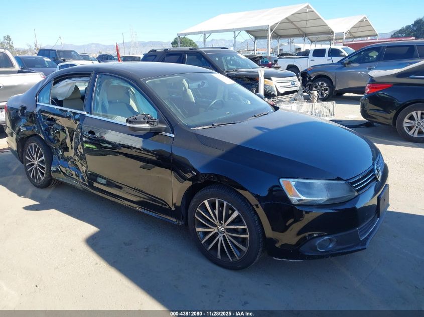 VOLKSWAGEN JETTA 2.5L SEL PREMIUM