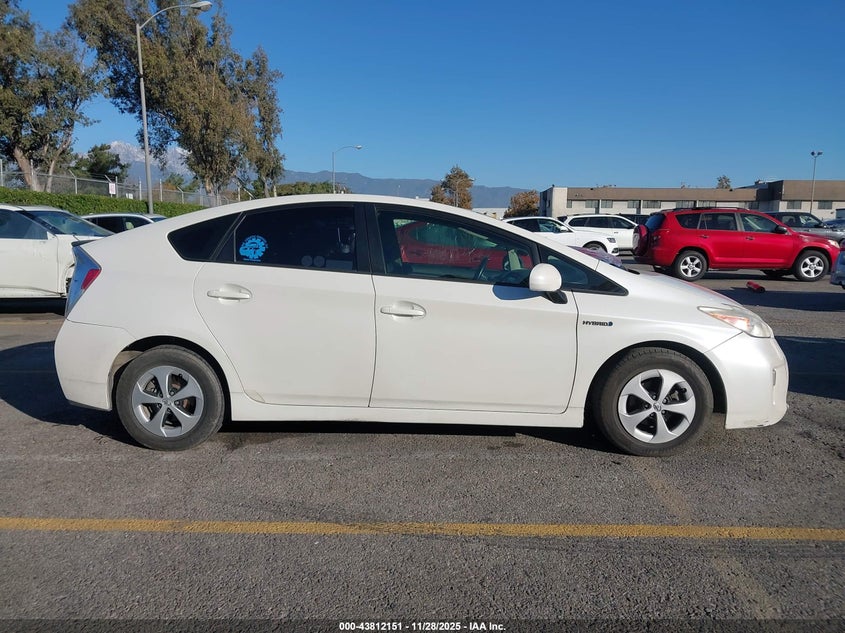 2014 Toyota Prius Four VIN: JTDKN3DU1E0392924 Lot: 43812151