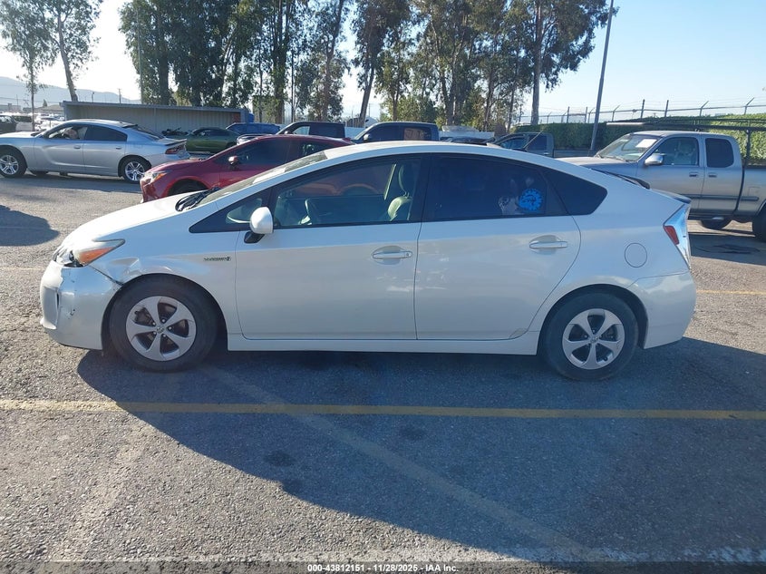 2014 Toyota Prius Four VIN: JTDKN3DU1E0392924 Lot: 43812151